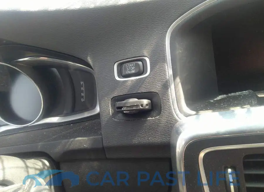 LYV402TK3HB128726# 11