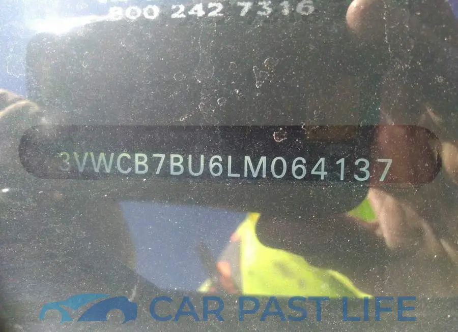 3VWCB7BU6LM064137# 9