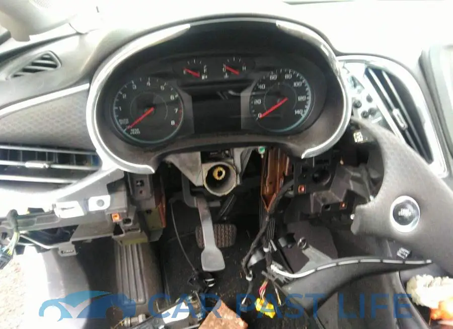 1G1ZD5ST1JF196523# 7