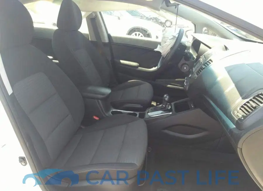3KPFL4A76HE010958# 5