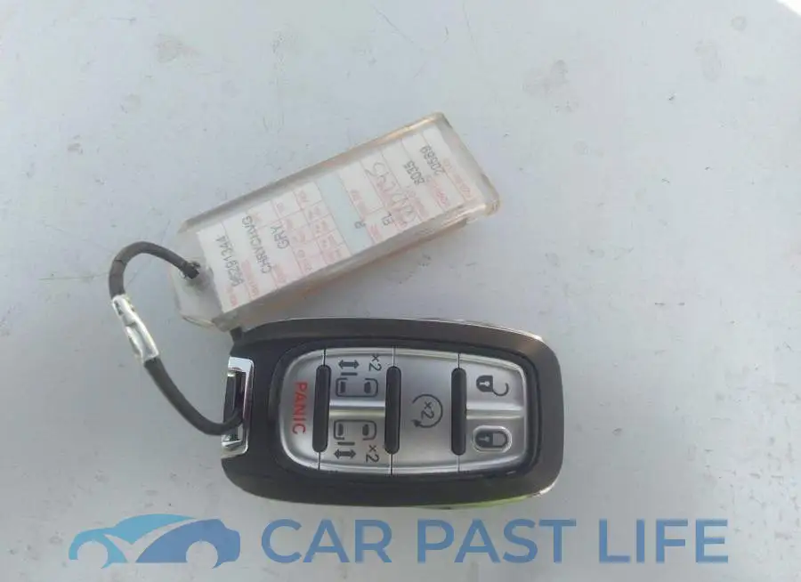 2C4RC1DG2MR541851# 11