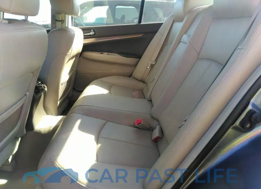 JN1CV6AR0FM521495# 8