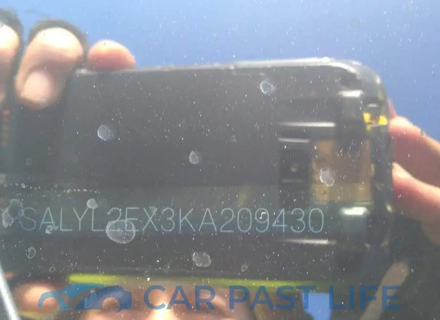 SALYL2EX3KA209430# 9
