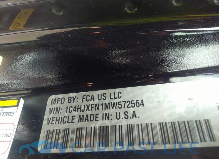 1C4HJXFN1MW572564# 9