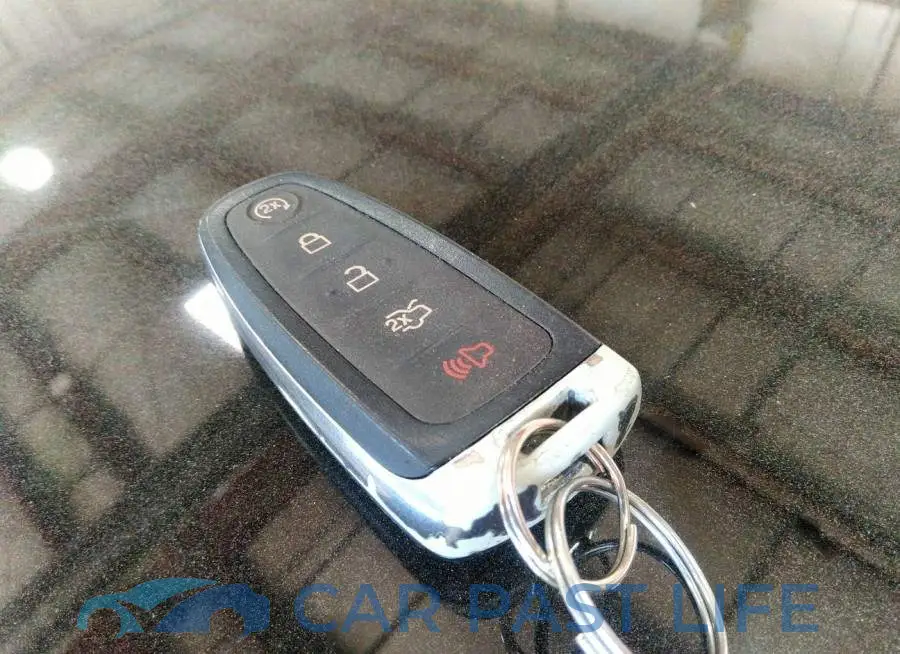 1LNHL9EK2FG601009# 11
