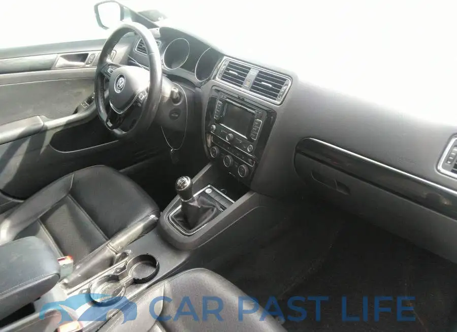 3VW3A7AJ1FM309456# 5