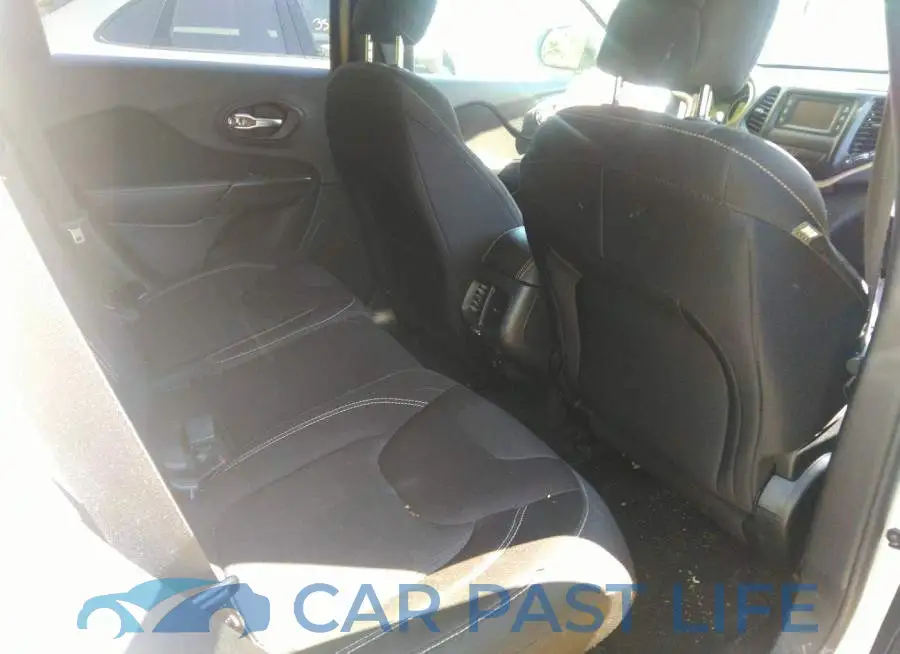 1C4PJMCBXFW749717# 8