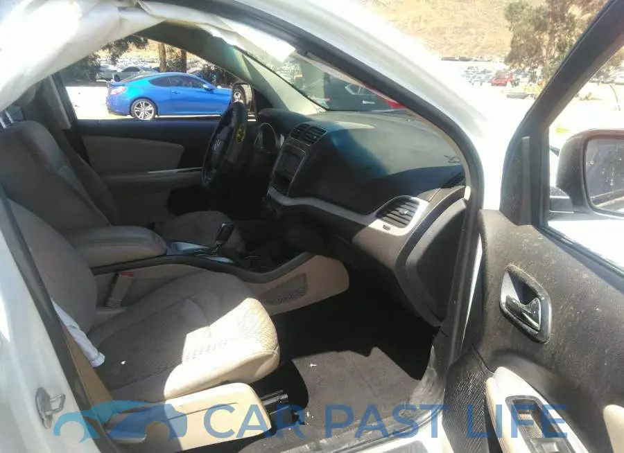 3C4PDCBG4FT548304# 5