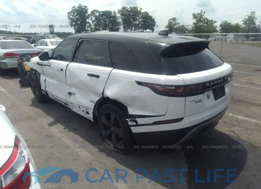 SALYB2RX7JA718285# 3