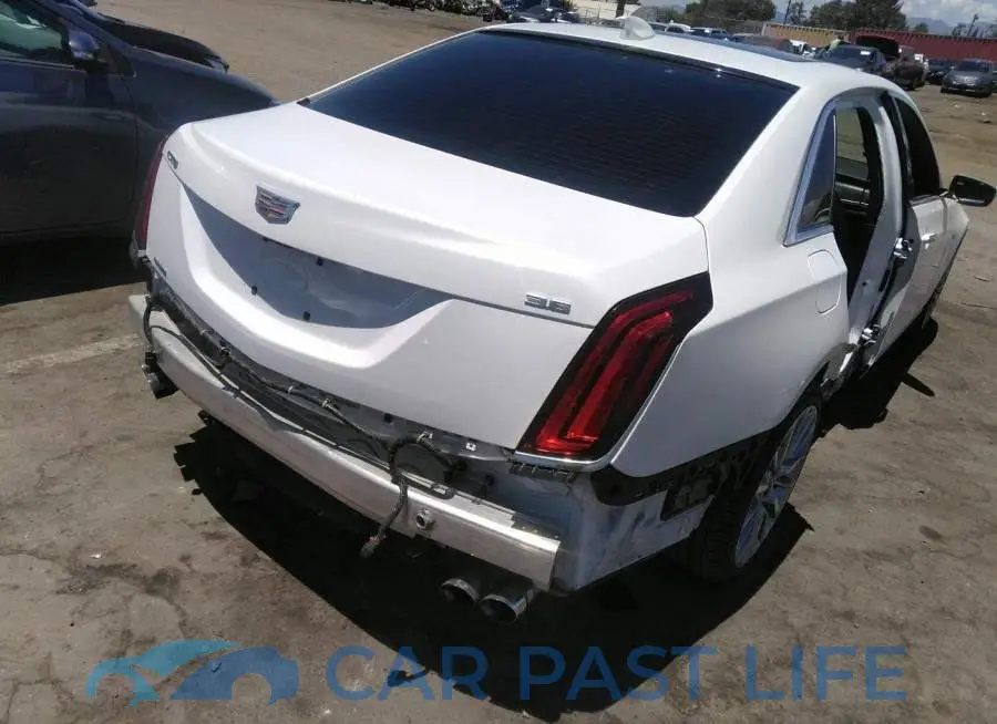 1G6KD5RS4JU127085# 4