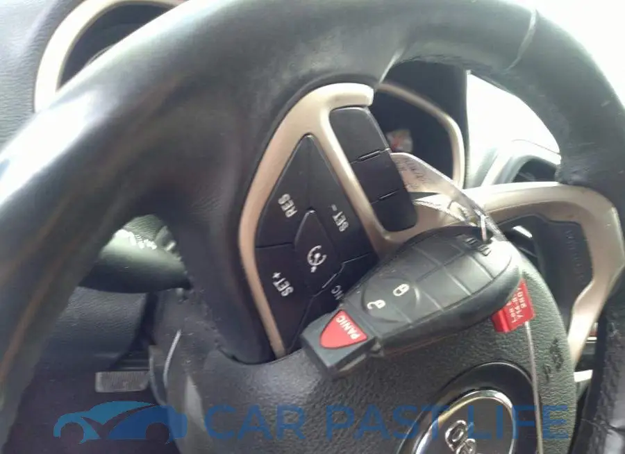 1C4PJLCB7FW682956# 11