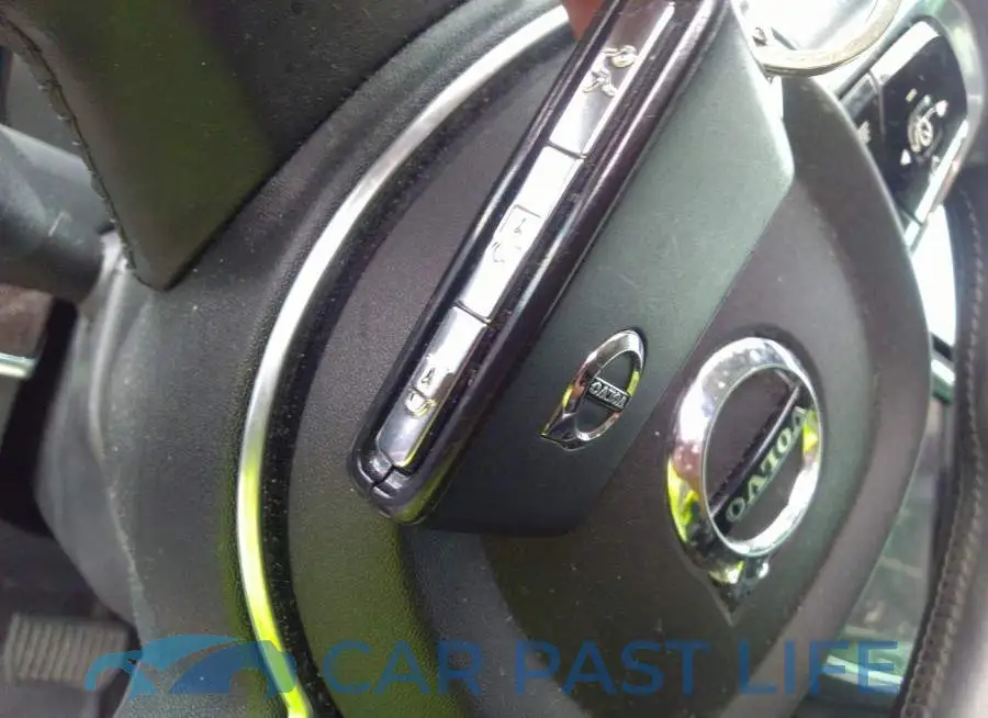 YV4A22PK2G1034346# 11