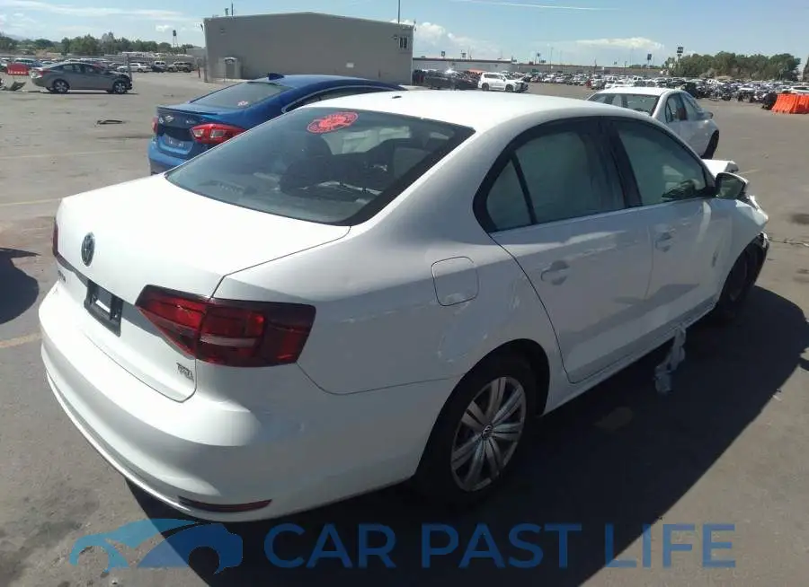 3VW2B7AJXHM235756# 4