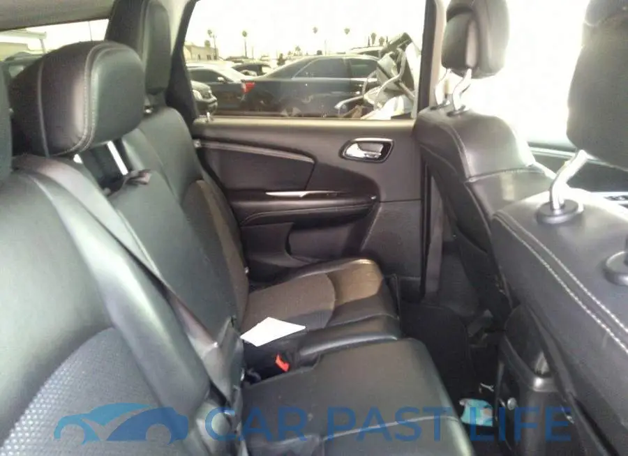 3C4PDCGG2KT858079# 8