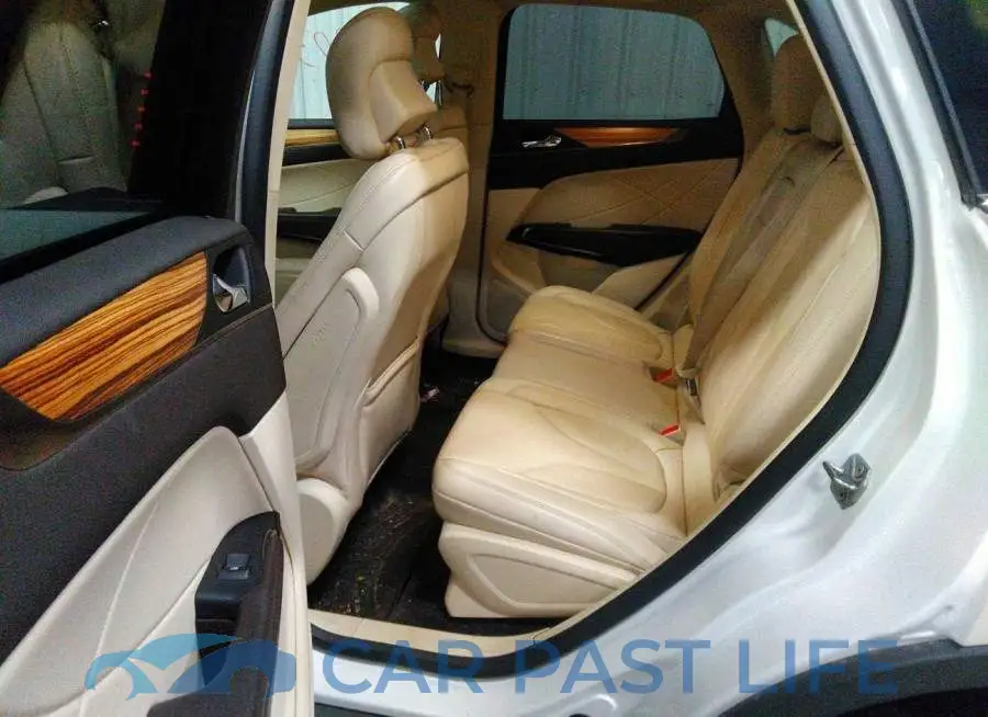 5LMTJ2DH9GUJ27217# 8