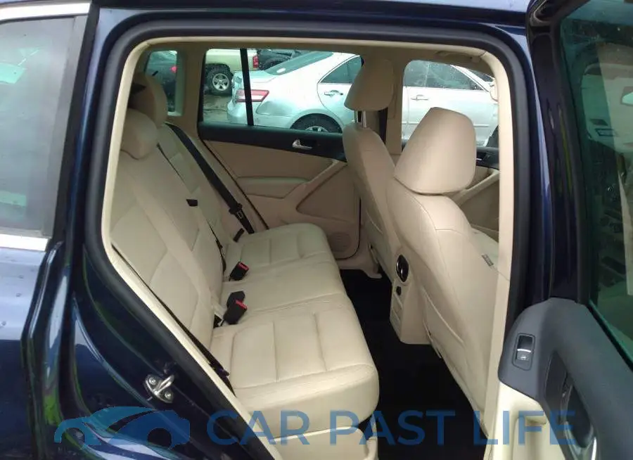 WVGAV7AX7GW583616# 8