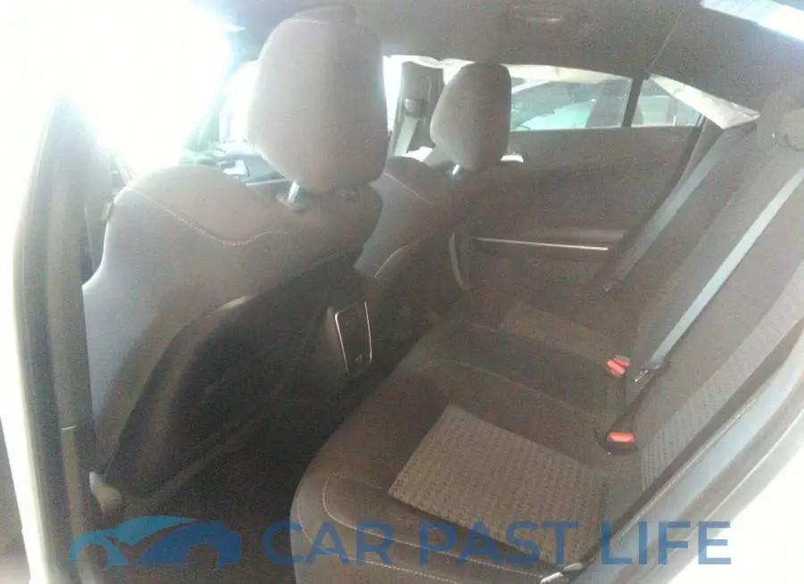 2C3CDXCT6LH202779# 8