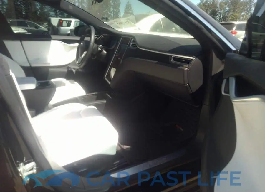 5YJSA1E49JF243087# 5