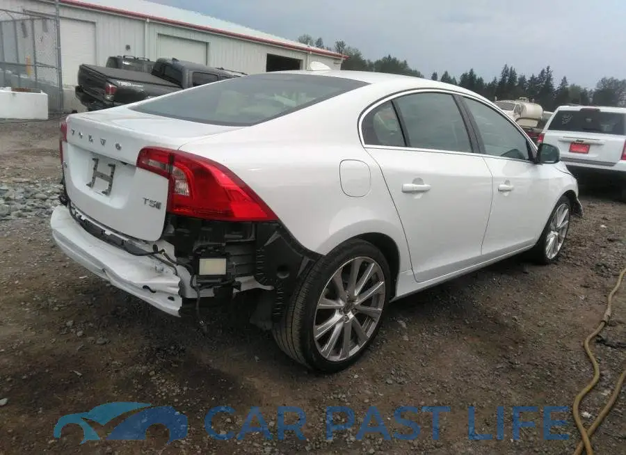 LYV402HK9HB135186# 4