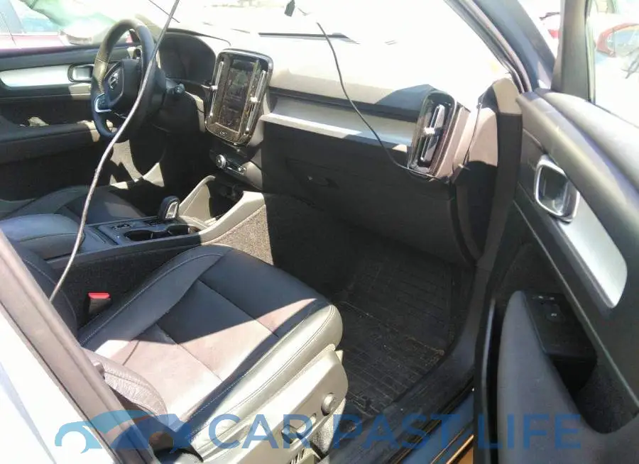 YV4162UK9M2450571# 5