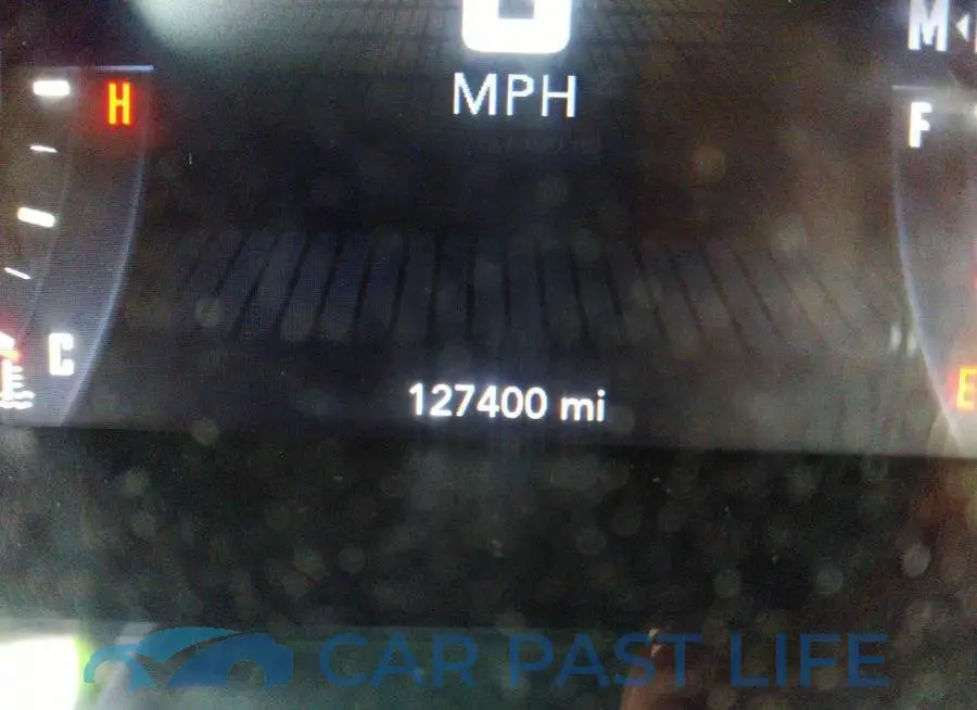 2C3CDZAG4FH775413# 7