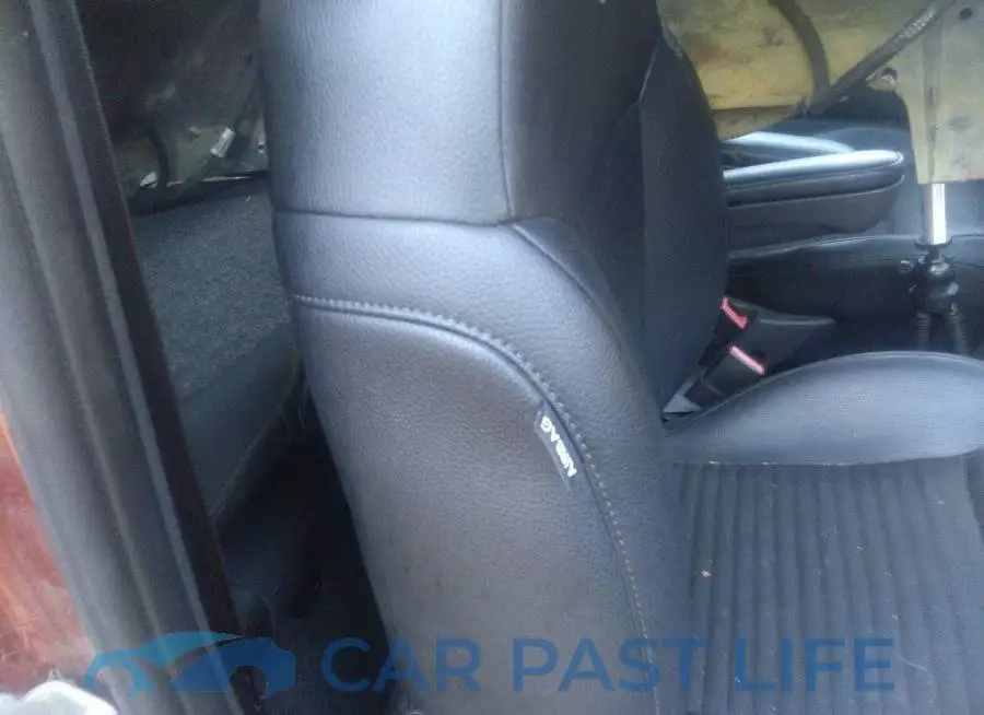 3C3CFFBR2FT500929# 8