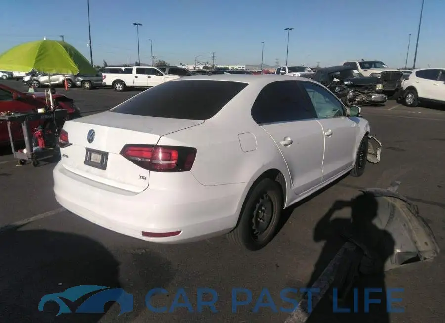 3VW2B7AJXHM398892# 4