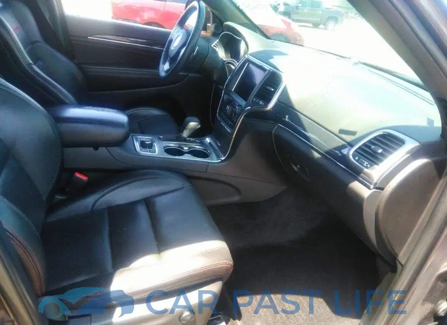 1C4RJFLG1JC258639# 5