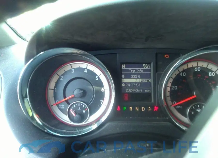2C4RDGEG7JR335418# 7