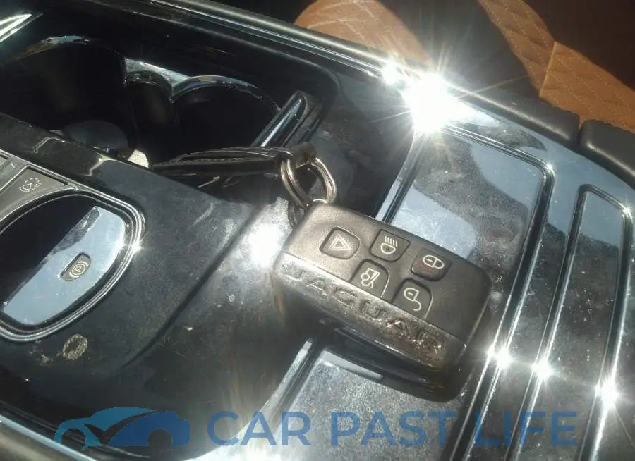 SAJWA2G79J8W15527# 11