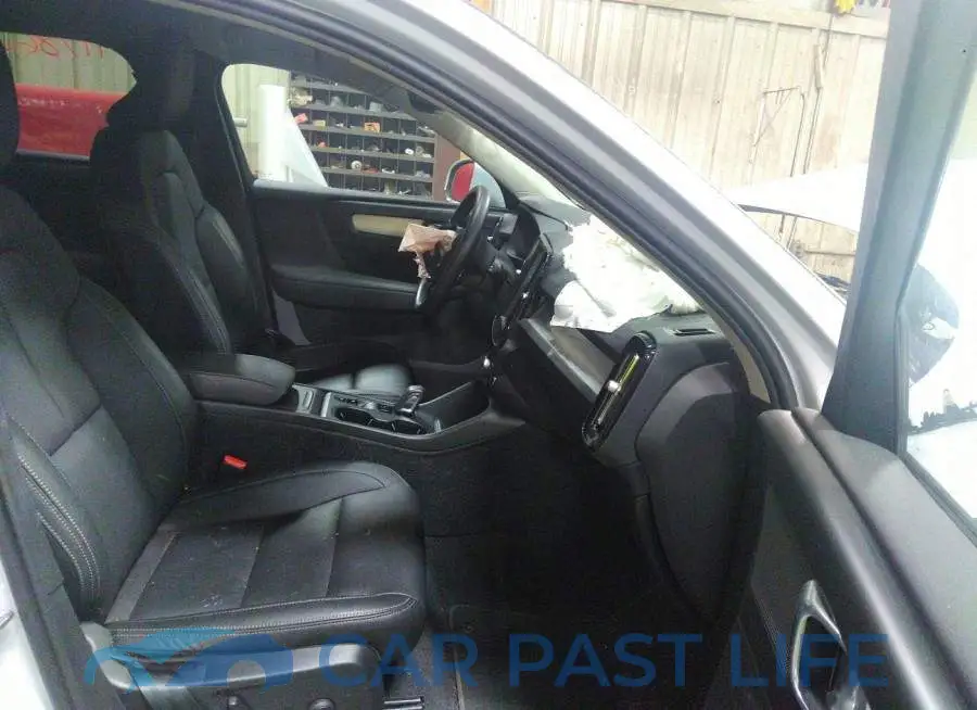 YV4162UK2L2295943# 5