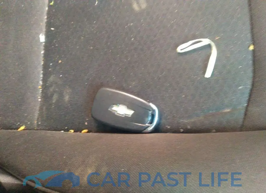 1G1ZB5ST6JF293254# 11