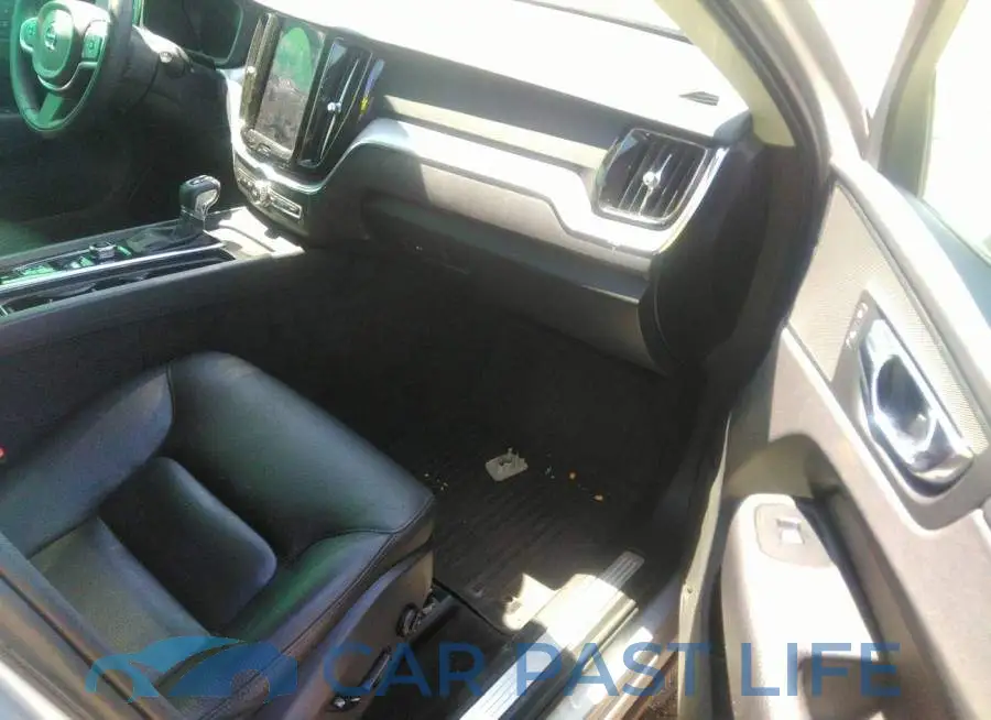 LYV102RK3JB110212# 5