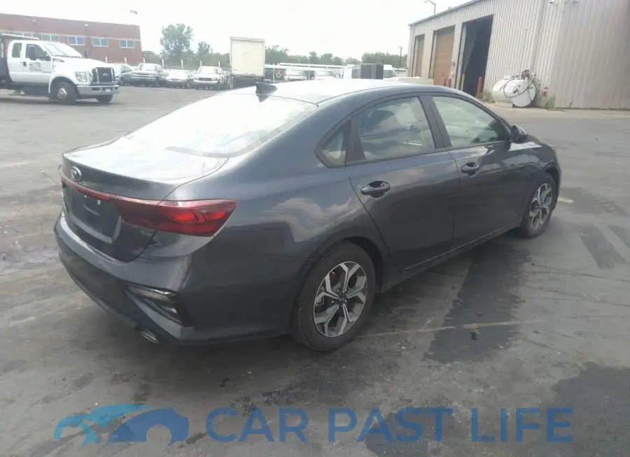 3KPF24AD6ME309854# 4