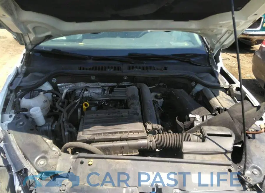 3VW167AJ1HM214410# 10