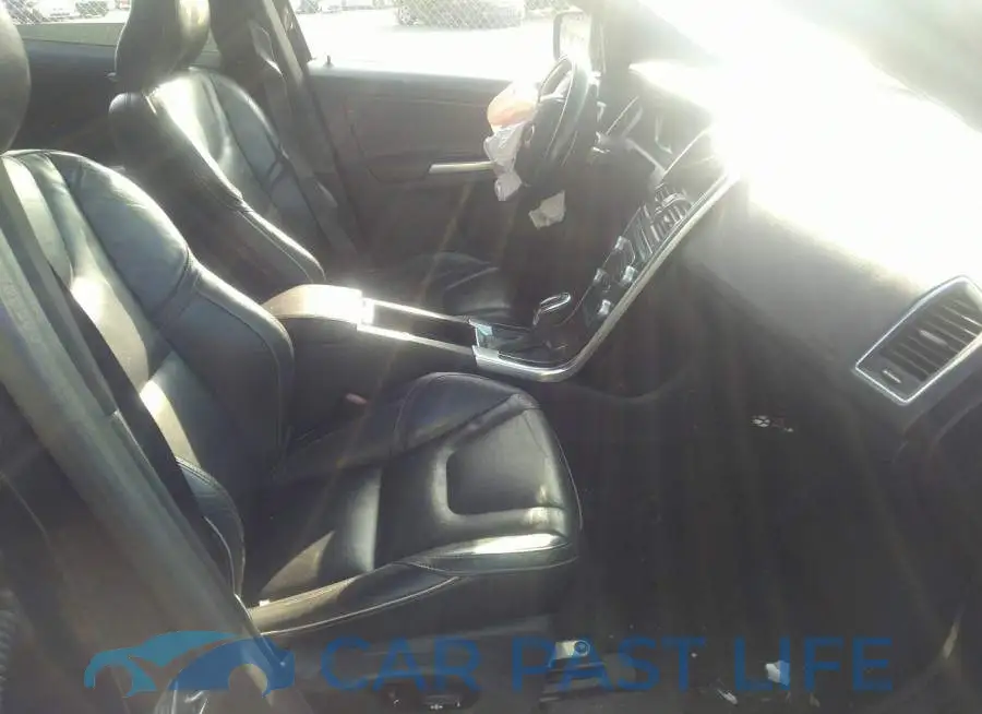 YV4902RS2F2746368# 5