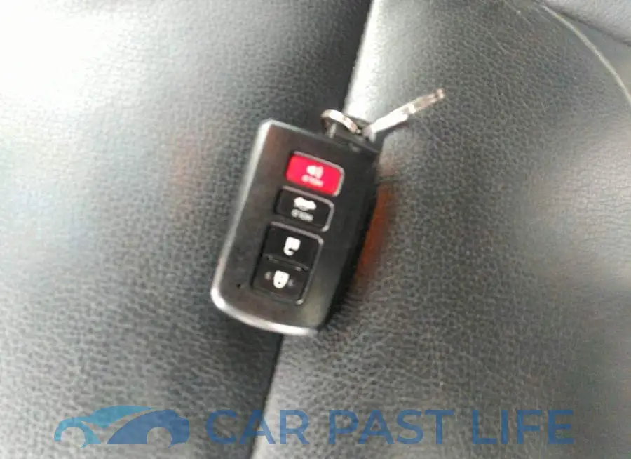 4T1BD1EB3FU041958# 11