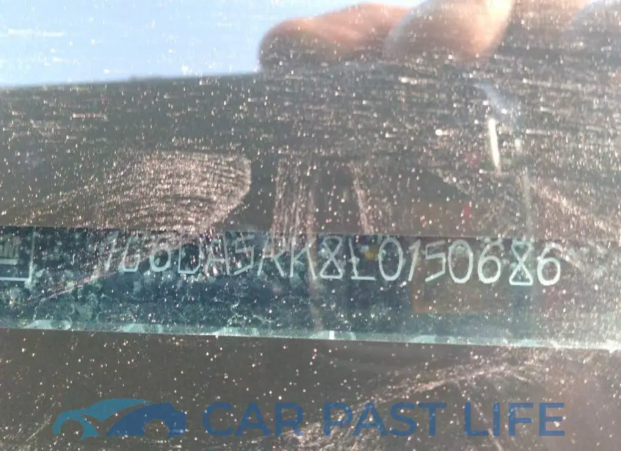 1G6DA5RK8L0150686# 9