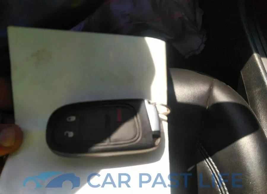 1C4PJLLB1KD301365# 11
