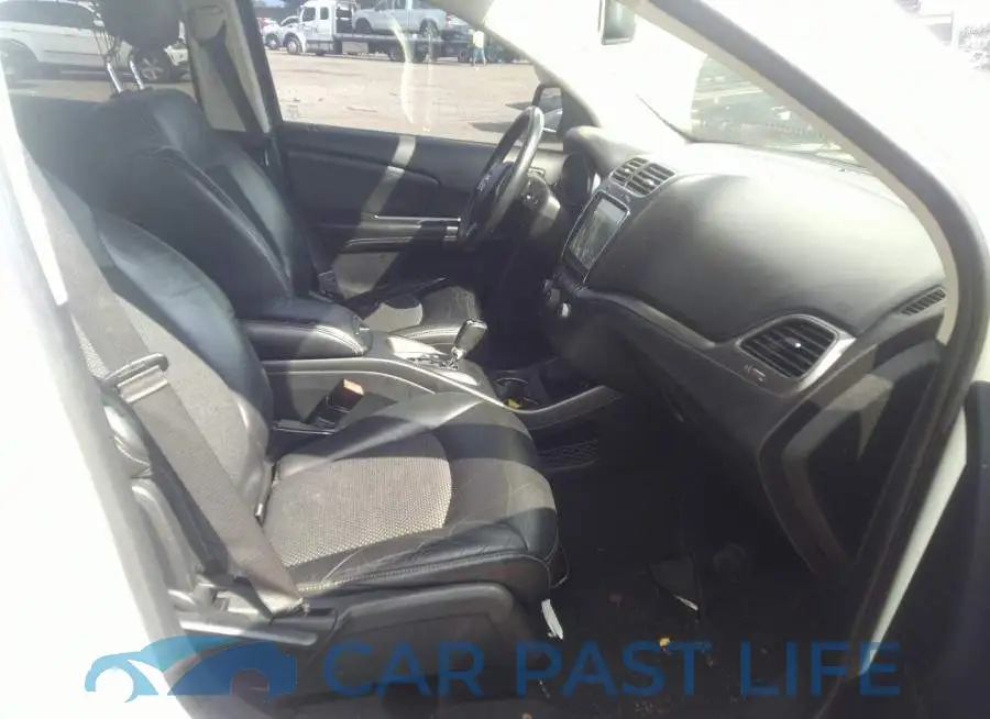 3C4PDCGB5FT632452# 5