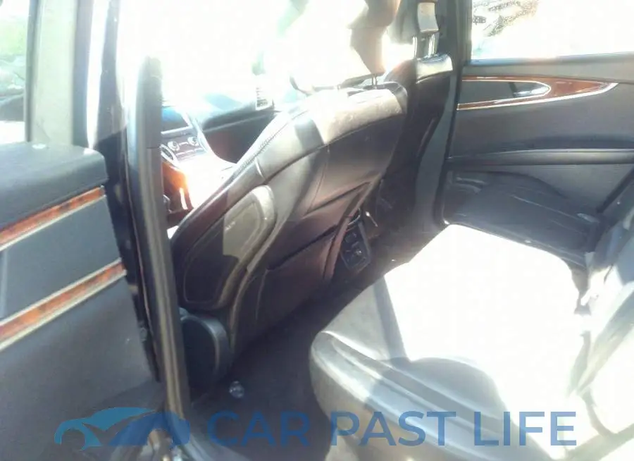 2LMTJ8LR0GBL55052# 8