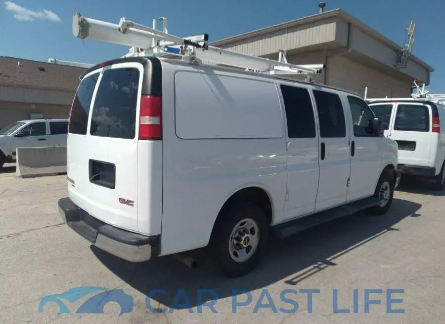 1GKW7RFF9F1137032# 4