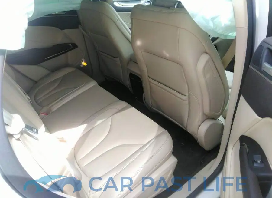 5LMCJ1D91HUL51490# 8