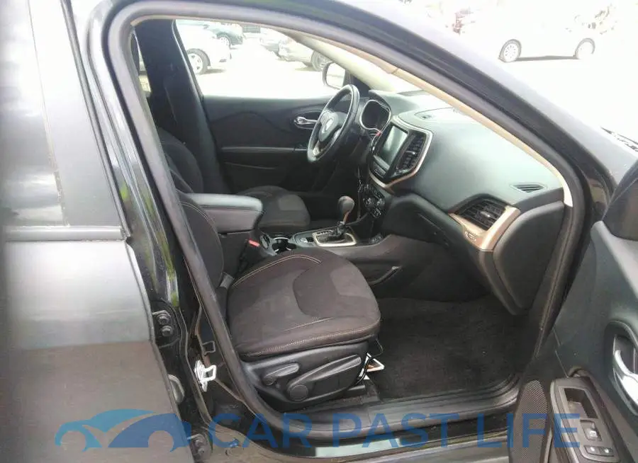 1C4PJLCS8FW518454# 5