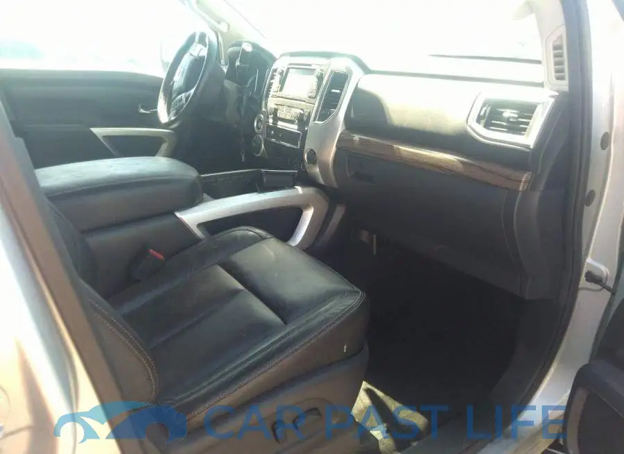 1N6BA1F44GN501974# 5