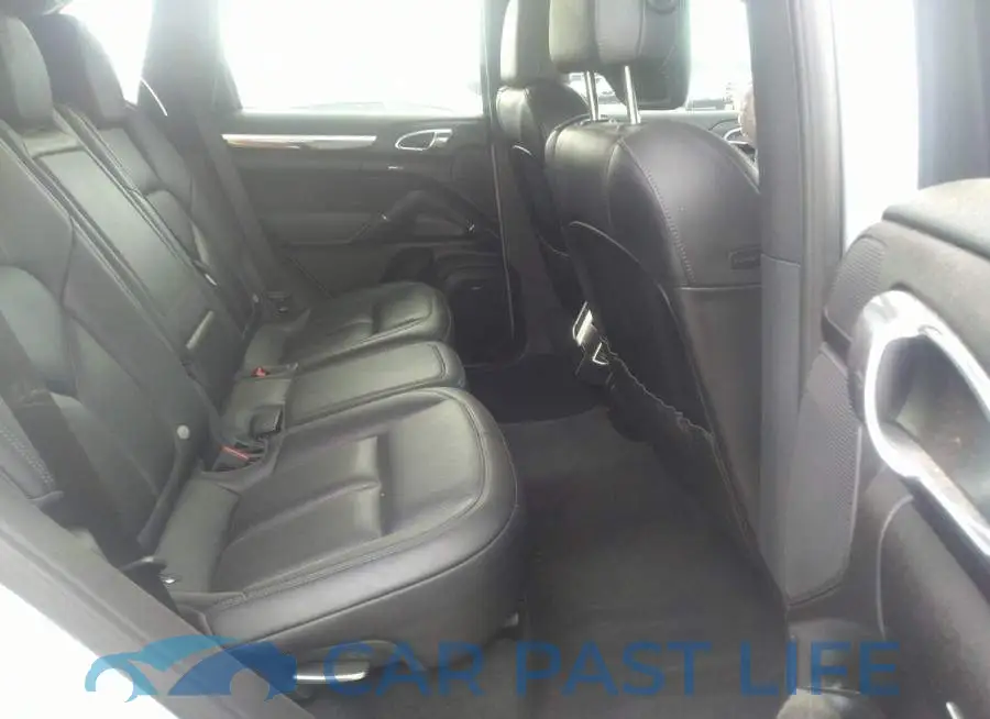 WP1AA2A26GKA09926# 8