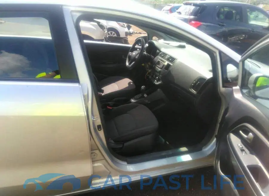 KNADM4A38F6432750# 5