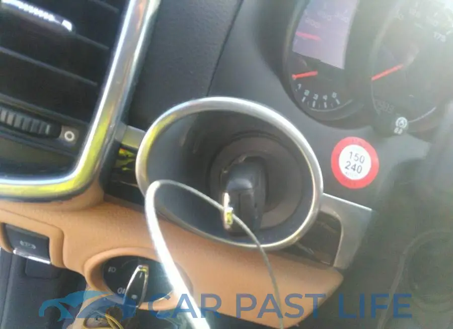 WP1AF2A26GLA40055# 11