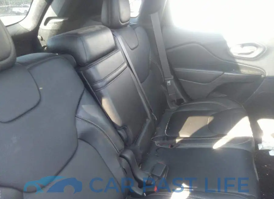 1C4PJMDS5FW544109# 8