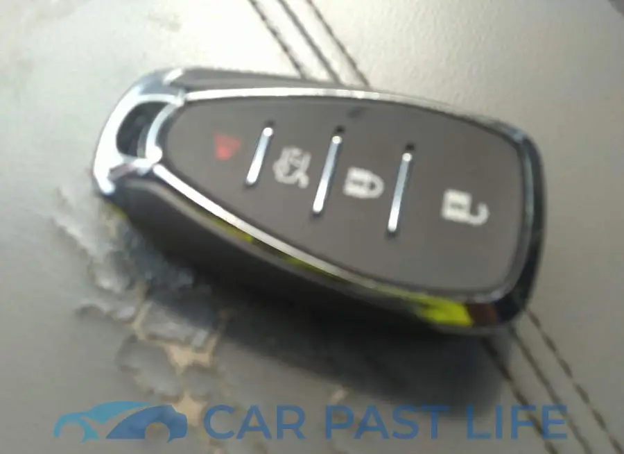1G1ZE5ST6HF103695# 11